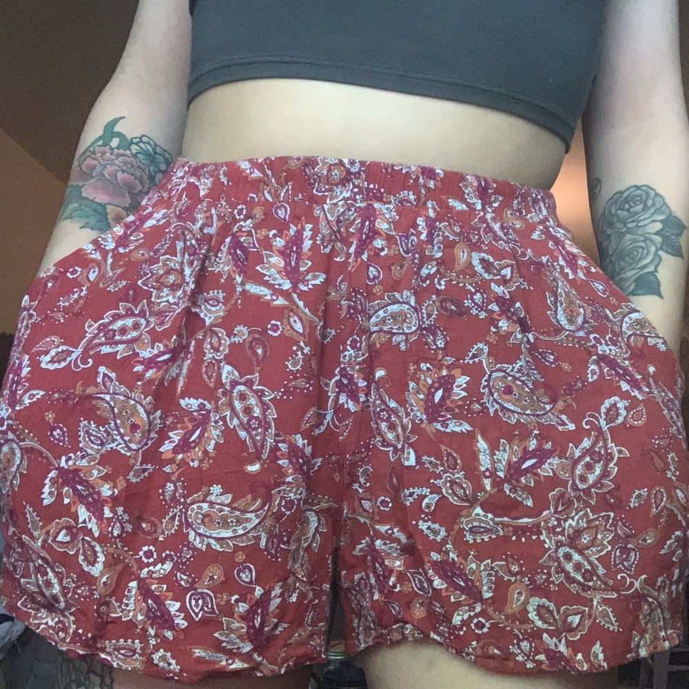 High waisted paisley soft shorts